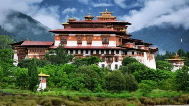 “Bhutan Unveiled: A Mystical Journey into the Land of Happiness”