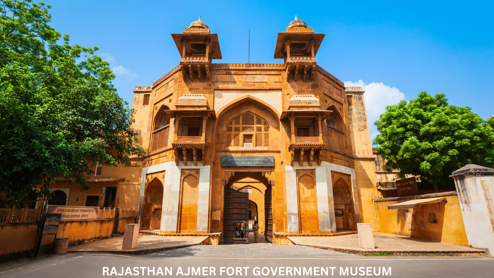 Day 01: Jodhpur Station / Airport –Jaisalmer (285 Km / 5 hrs)