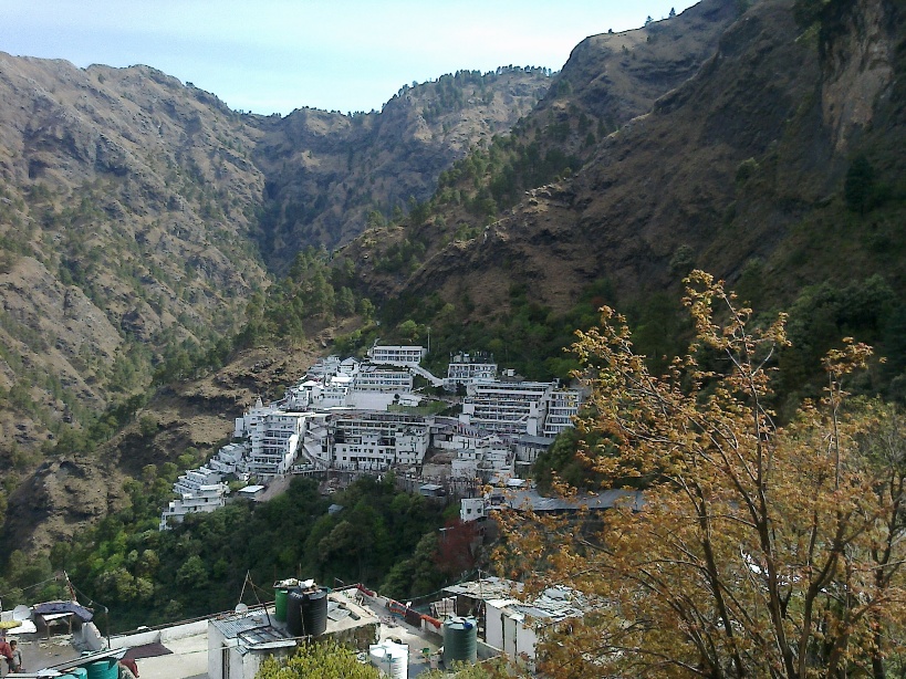 A Comprehensive Travel Guide: Vaishno Devi Yatra from Delhi by Train, Helicopter Ride to Bhawan, and Night Stay